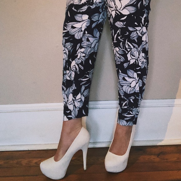 White Platform Heels - Picture 2 of 2